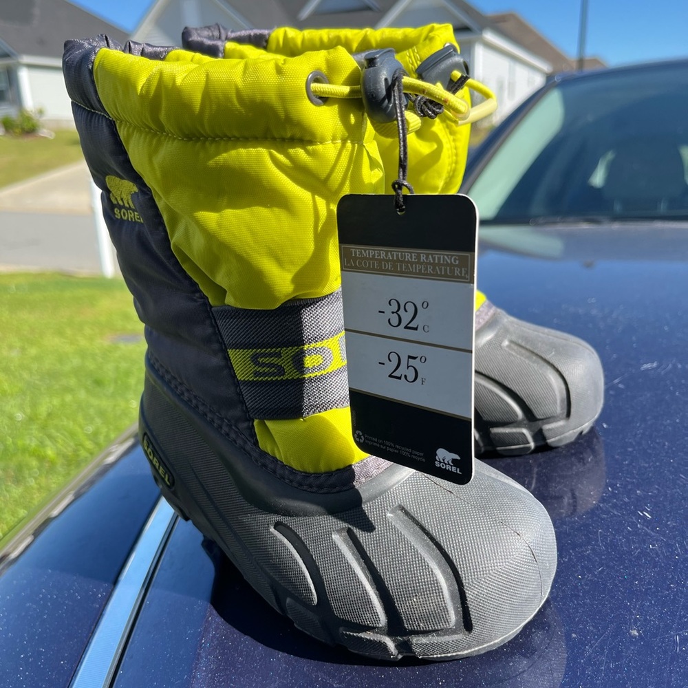 SOLD Sorel Kids Boots in Yellow and Gray